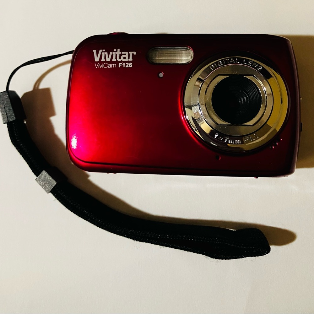 Digital Camera - Picture 1 of 2